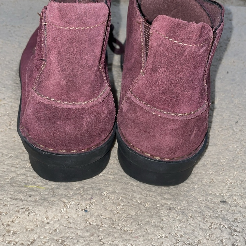 NEW Clarks Chukka Suede Ankle Boots Collection Burgundy Leather Lace up Size 9.5 - Picture 5 of 10